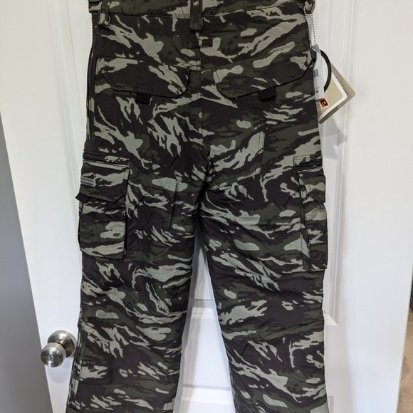 New w/Tags! Turbine Boardwear Boys Small DF Camo Cargo Snow Pants | Free Ship! - Picture 2 of 6